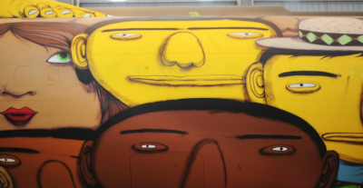 Дуэт Os Gemeos разрисовал самолет