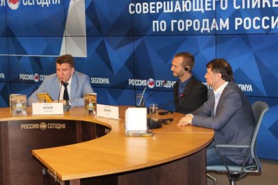 Герой нашего времени Ник Вуйчич о планах поездки в Азербайджан (фото)