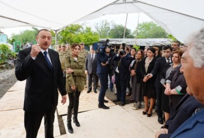 Ильхам и Мехрибан Алиевы в прифронтовой зоне (фото)