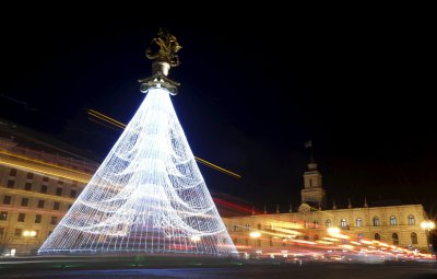 Новогодние и рождественские огни по всему миру