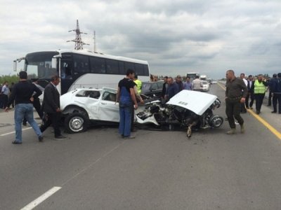 Страшное ДТП в Азербайджане: автомобиль разорвало на части (фото)