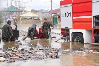 В Баку из затопленных домов эвакуированы более 70 человек – ФОТО