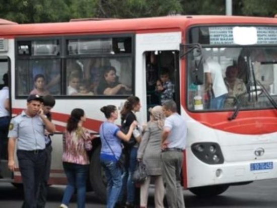 В Баку угнали пассажирский автобус