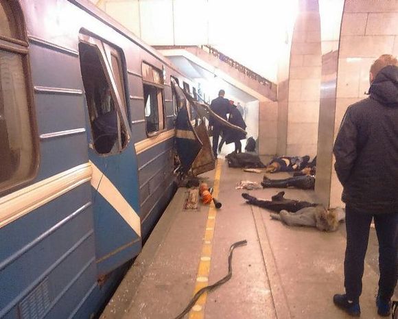 Взрыв в петербургском метро: Первые кадры – ФОТО + ВИДЕО